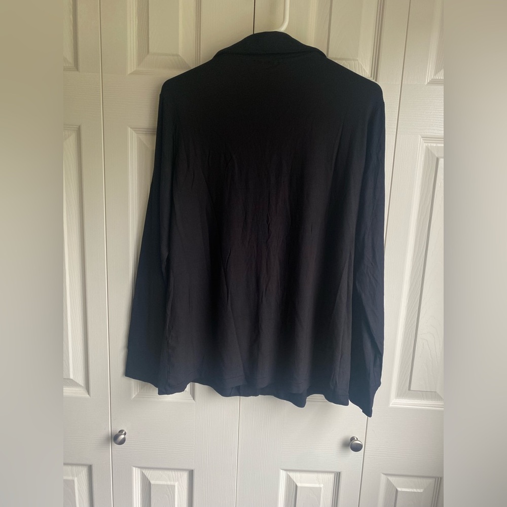 SKIMS Black V-Neck Lounge Top & Wide-Leg Pants - Picture 6 of 10